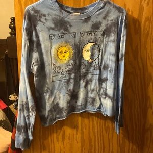 Long sleeve crop top